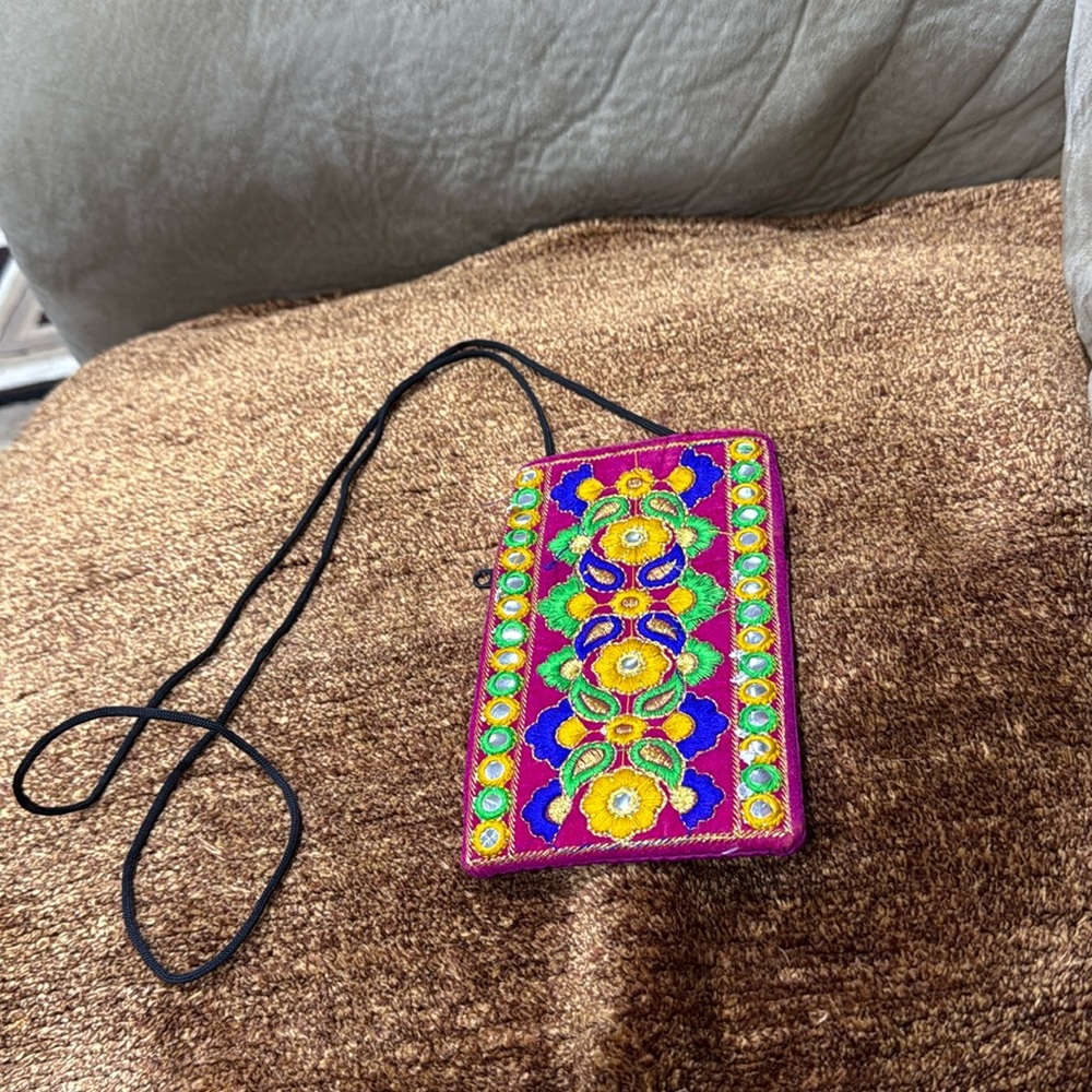 Bag phone Embroidery Hand Made